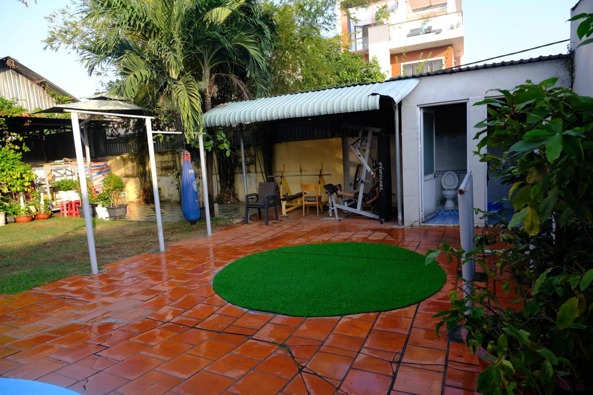 Hoa Phat Hotel & Apartment Ho Chi Minh City Exterior photo