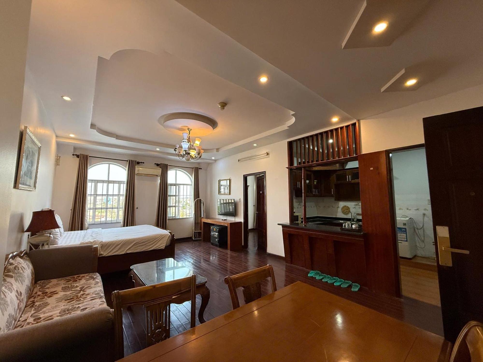 Hoa Phat Hotel & Apartment Ho Chi Minh City Exterior photo