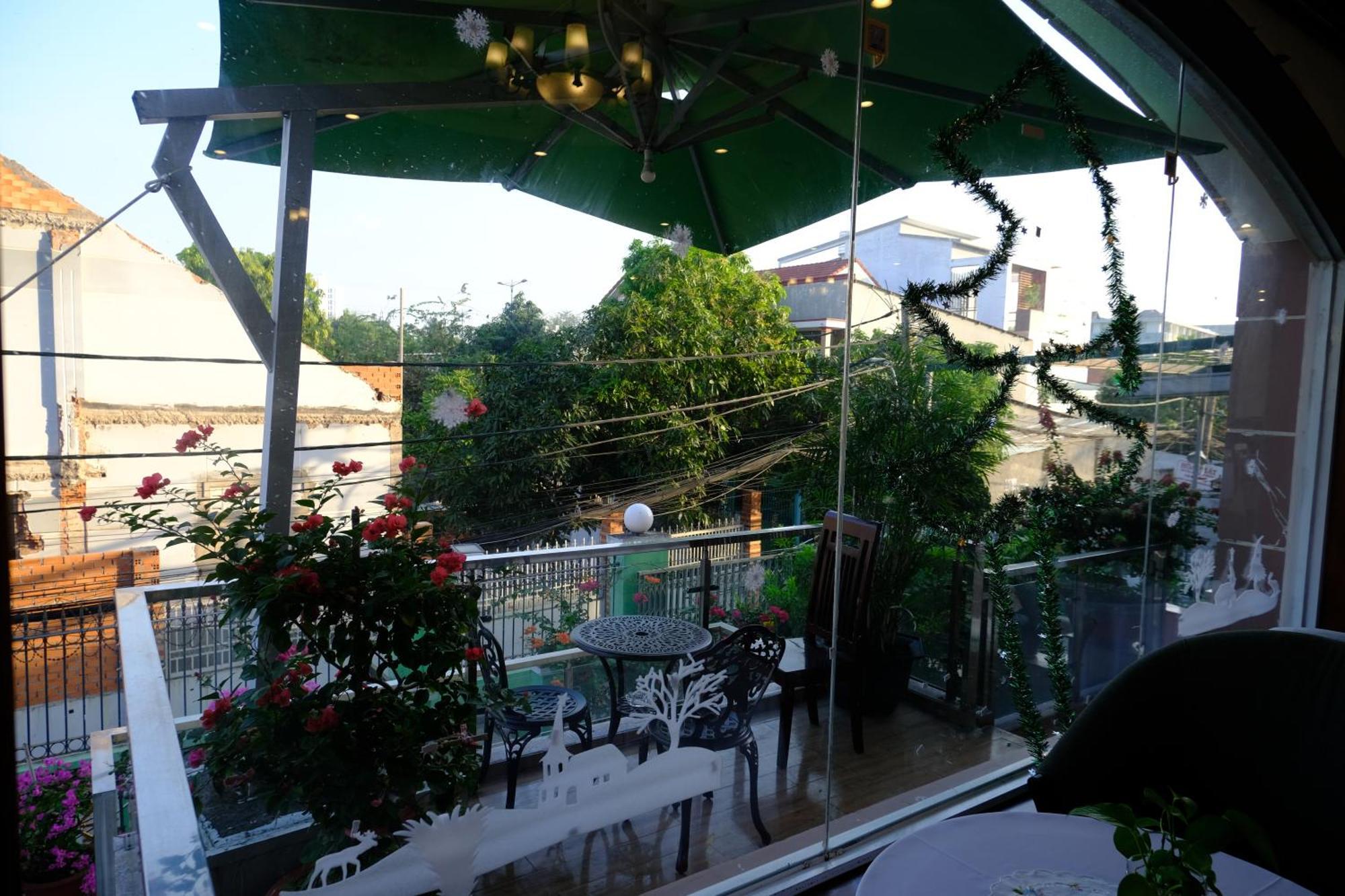 Hoa Phat Hotel & Apartment Ho Chi Minh City Exterior photo