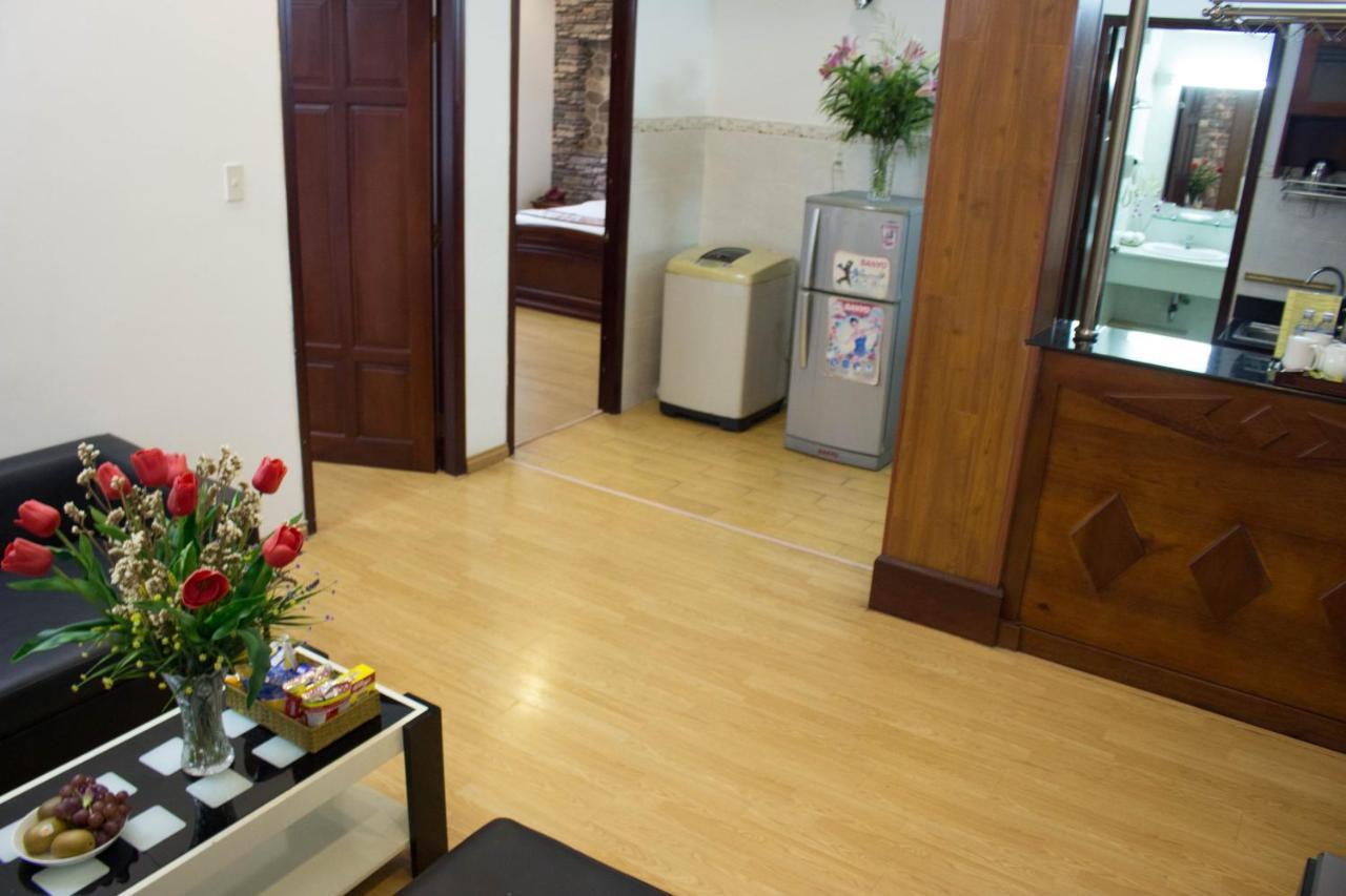 Hoa Phat Hotel & Apartment Ho Chi Minh City Exterior photo
