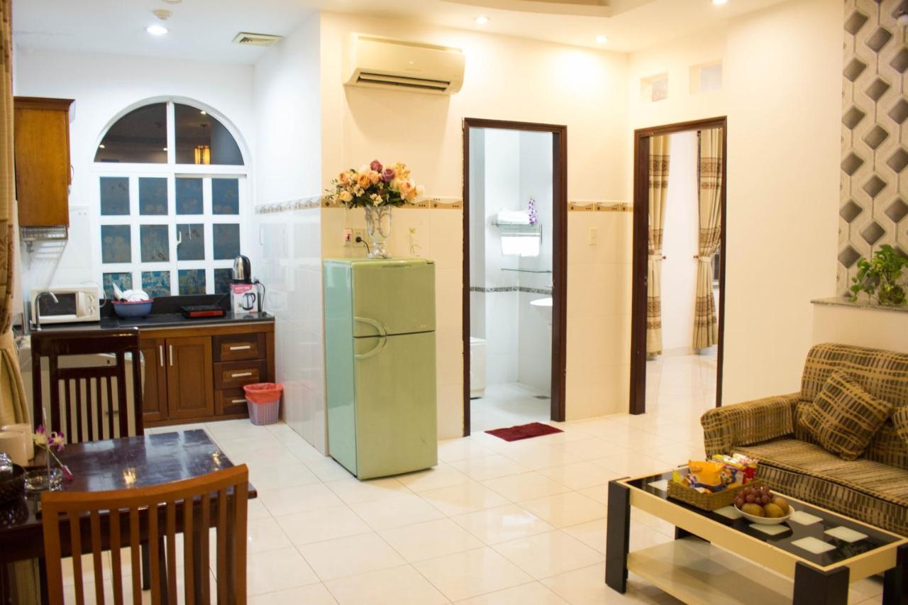 Hoa Phat Hotel & Apartment Ho Chi Minh City Exterior photo