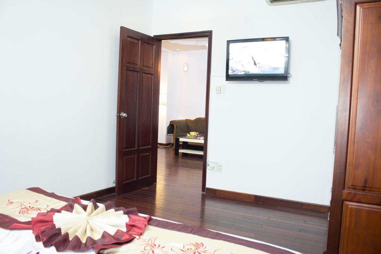 Hoa Phat Hotel & Apartment Ho Chi Minh City Exterior photo